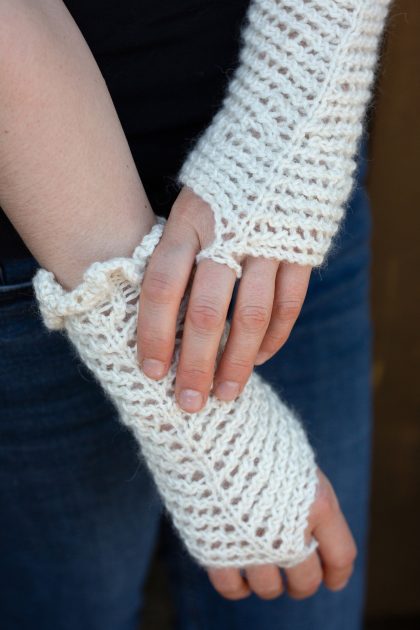 Purdi Gloves by Tracy Birch