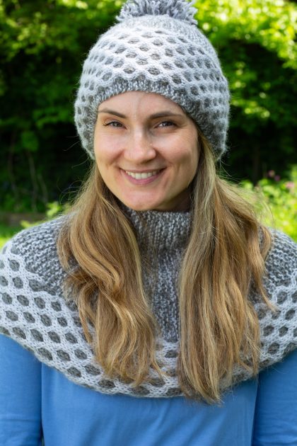 QT Hat & Cowl by Tracy Birch